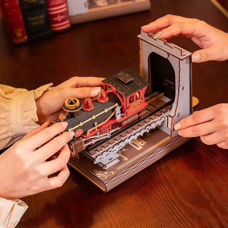Desktrim™ | Diy Book Nook Shelf - Railway Train Bookend
