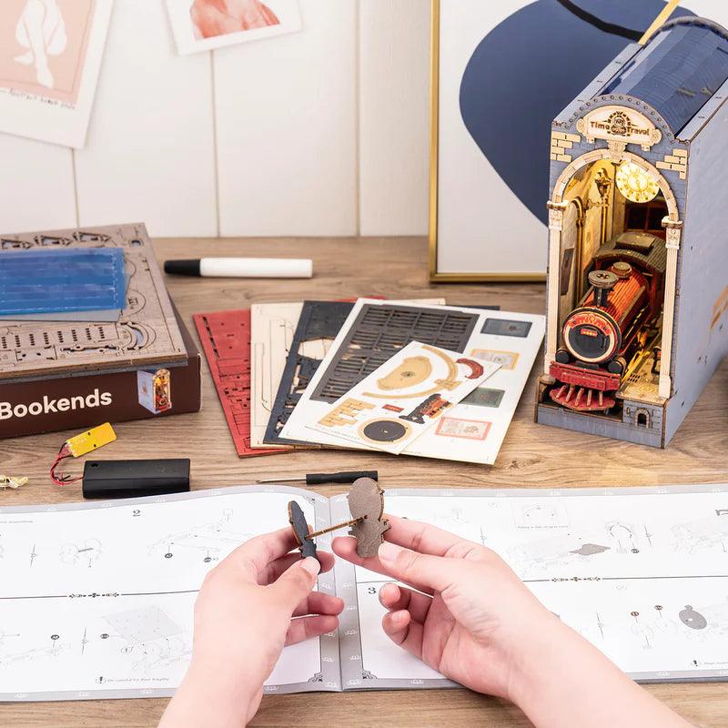 Desktrim™ | Diy Book Nook Shelf - Time Travel Railway