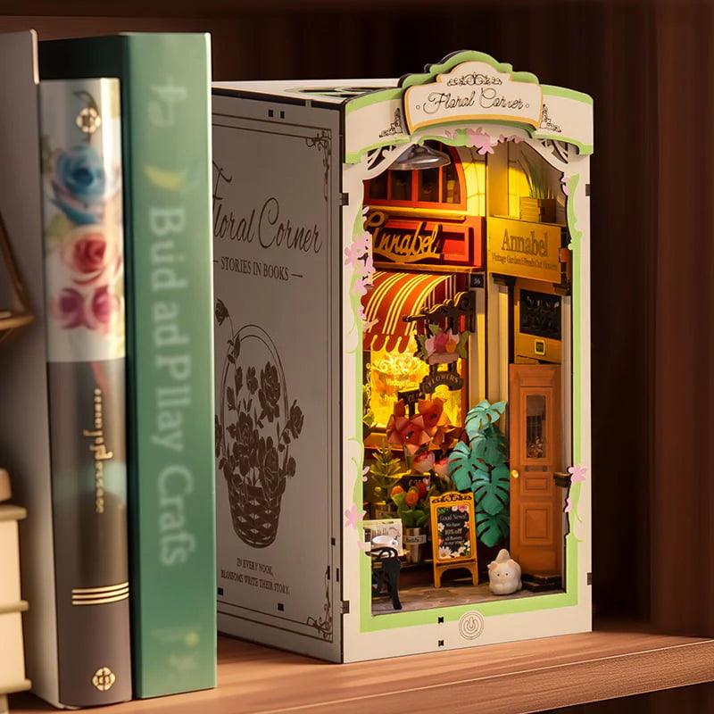 Desktrim™ | Diy Book Nook Shelf - Floral Corner