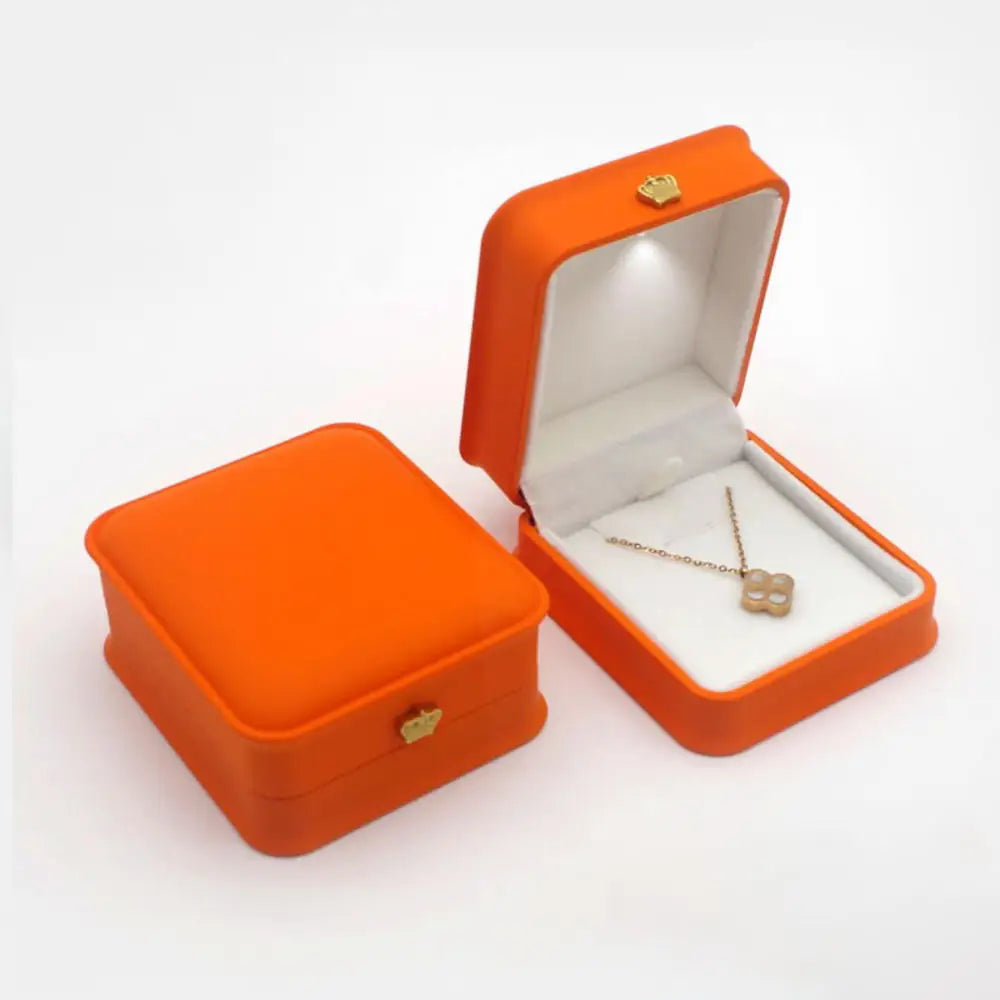 LED Jewelry Ring Box Luxury Velvet Rubber Necklace Pendant Gifts Display With Light For Proposal Engagement Wedding Case