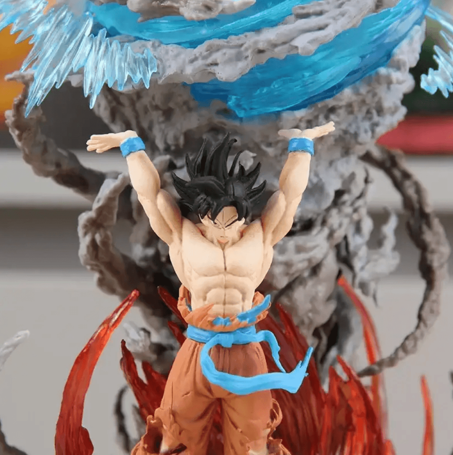 Desktrim™ | Spirit Bomb Masterpiece - Goku Figurine
