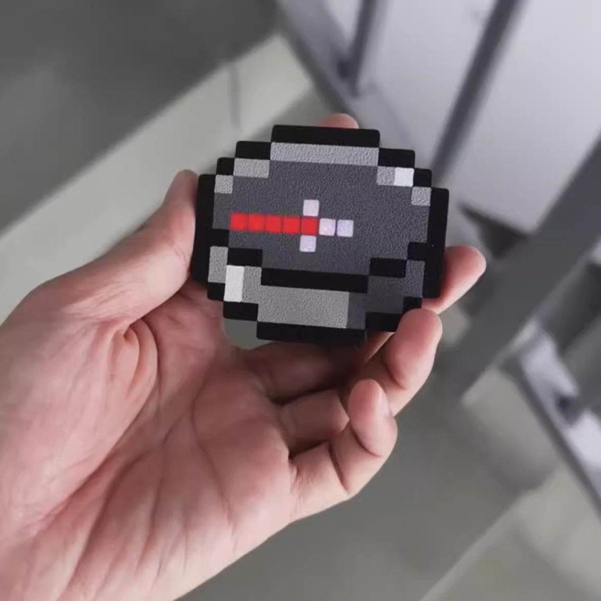 Desktrim | Minecraft Adventure Compass - Real Working Navigation Tool