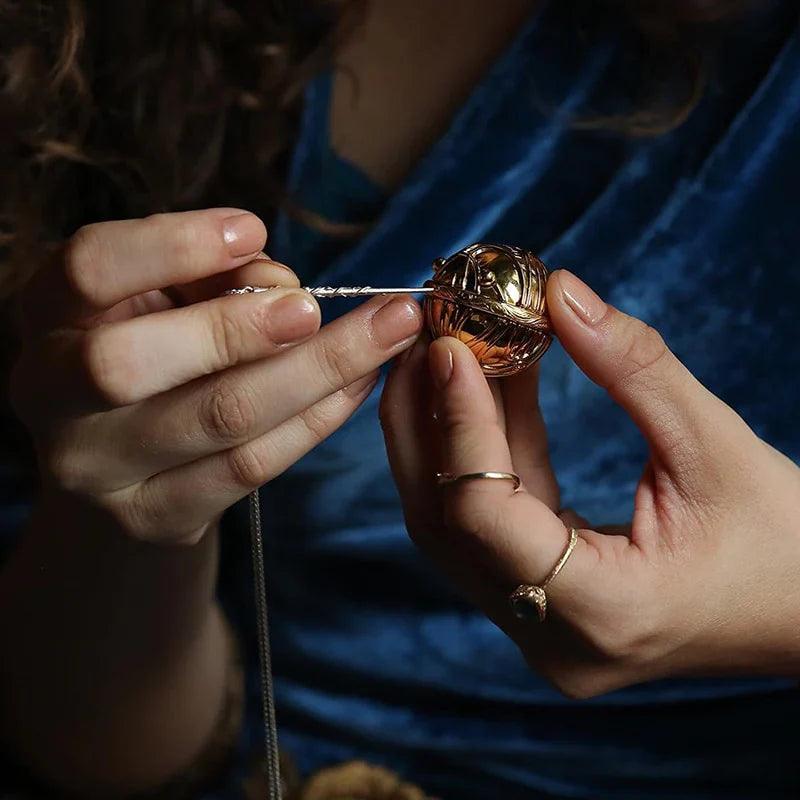 Desktrim™ | Magical Harry Potter Golden Snitch Ring Box