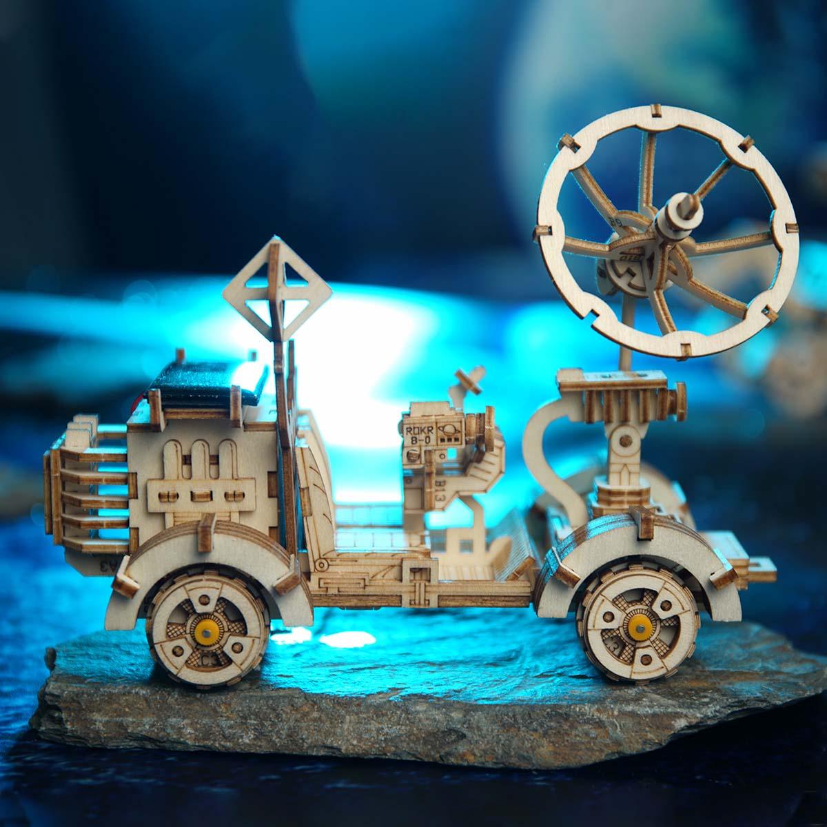 Desktrim™ | Terrain Rambler - Solar-Powered Exploration Rover Kit