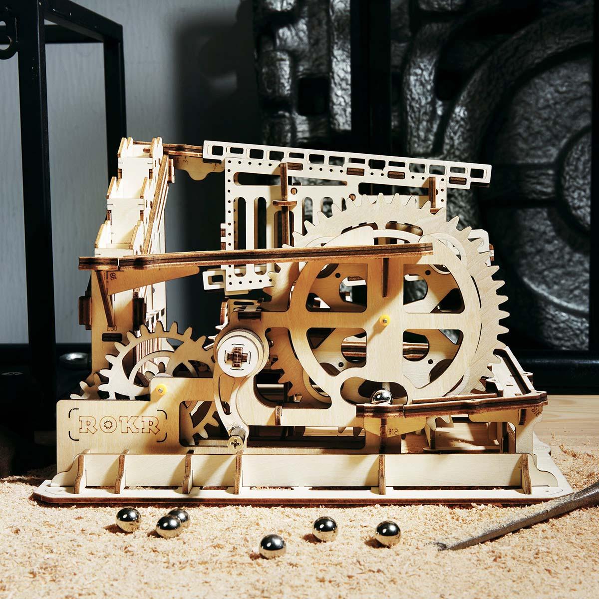 Desktrim™ | Trapdoor Tactician