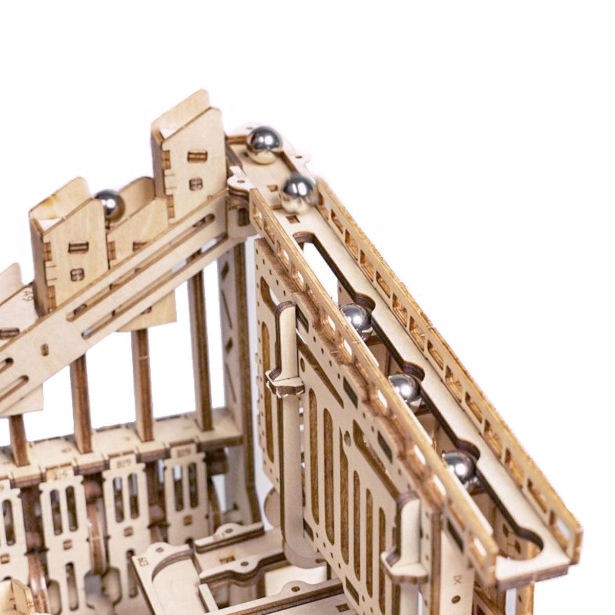 Desktrim™ | Trapdoor Tactician