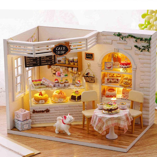 Desktrim™ | DIY Dollhouse Kit (Cake Diary)