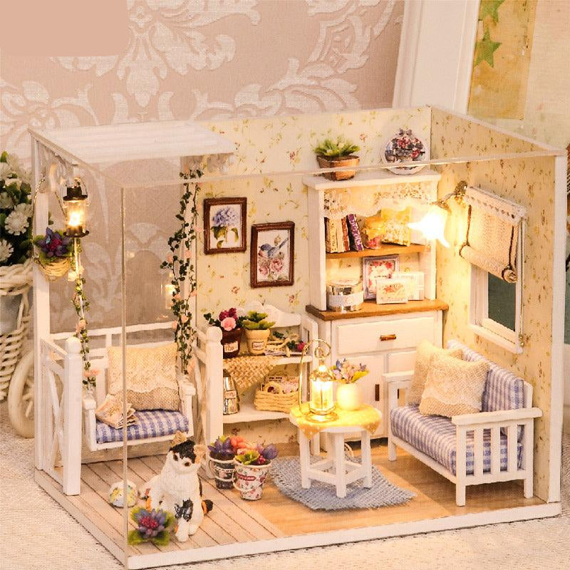 Desktrim™ | DIY Dollhouse Kit (Kitten Diary)