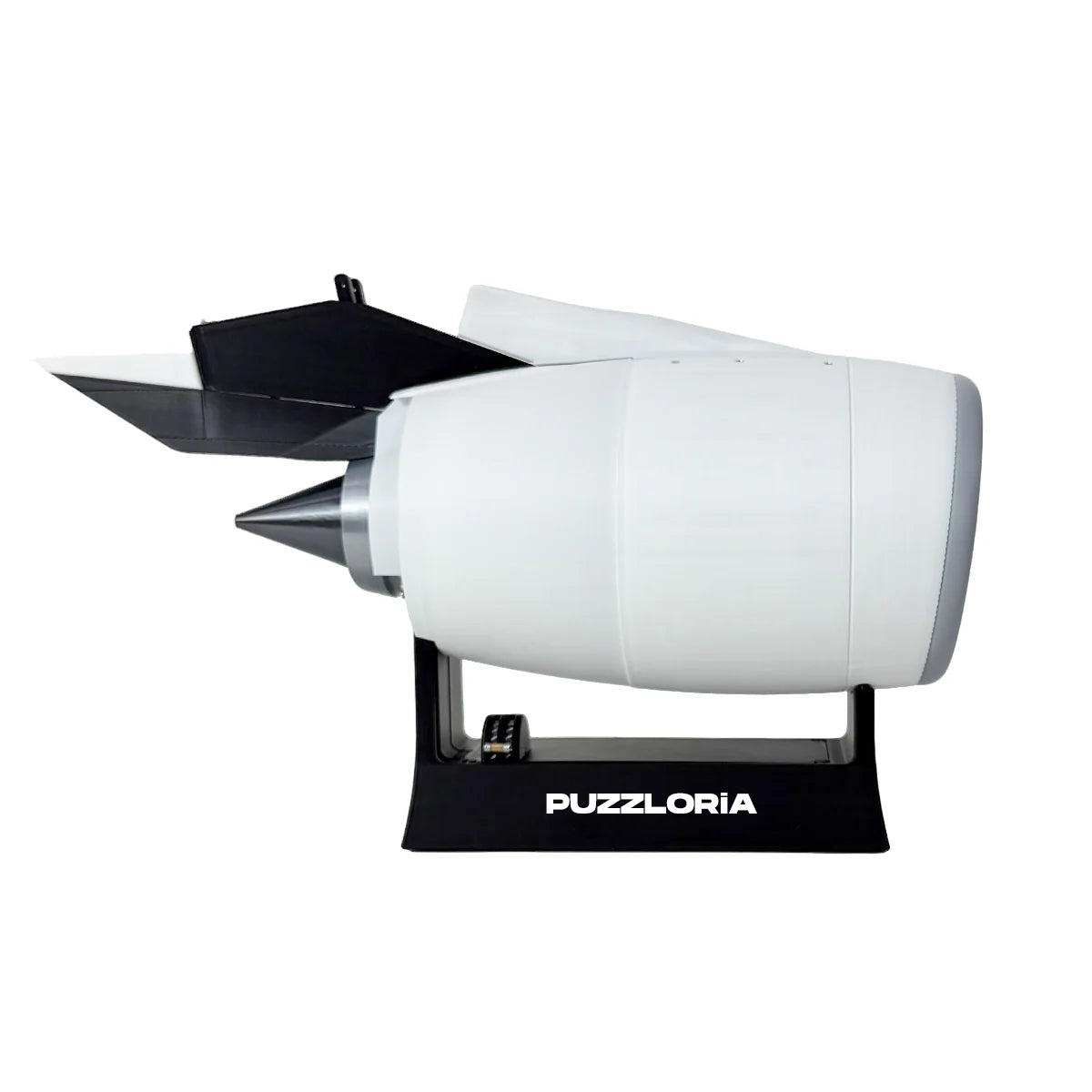 Desktrim™ | Premium Rolls Royce Trent 900 Turbofan Engine Model with Motorized Blades