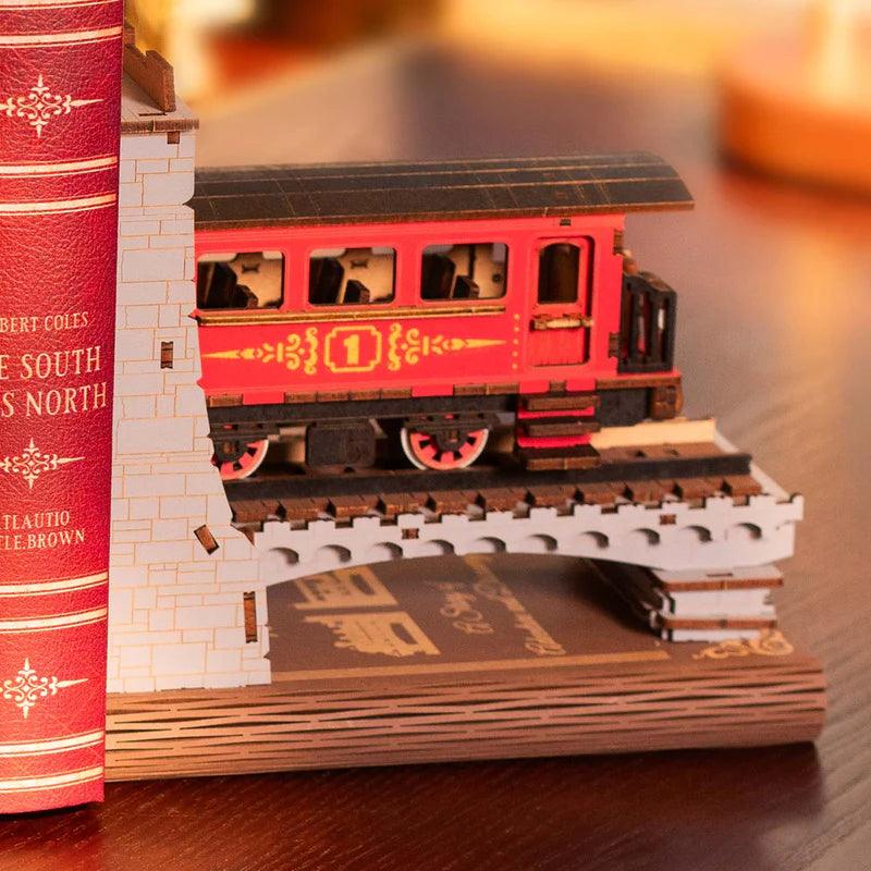 Desktrim™ | Diy Book Nook Shelf - Railway Train Bookend