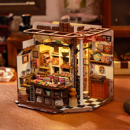 Desktrim™ | Henry's Chocolate DIY Miniature House