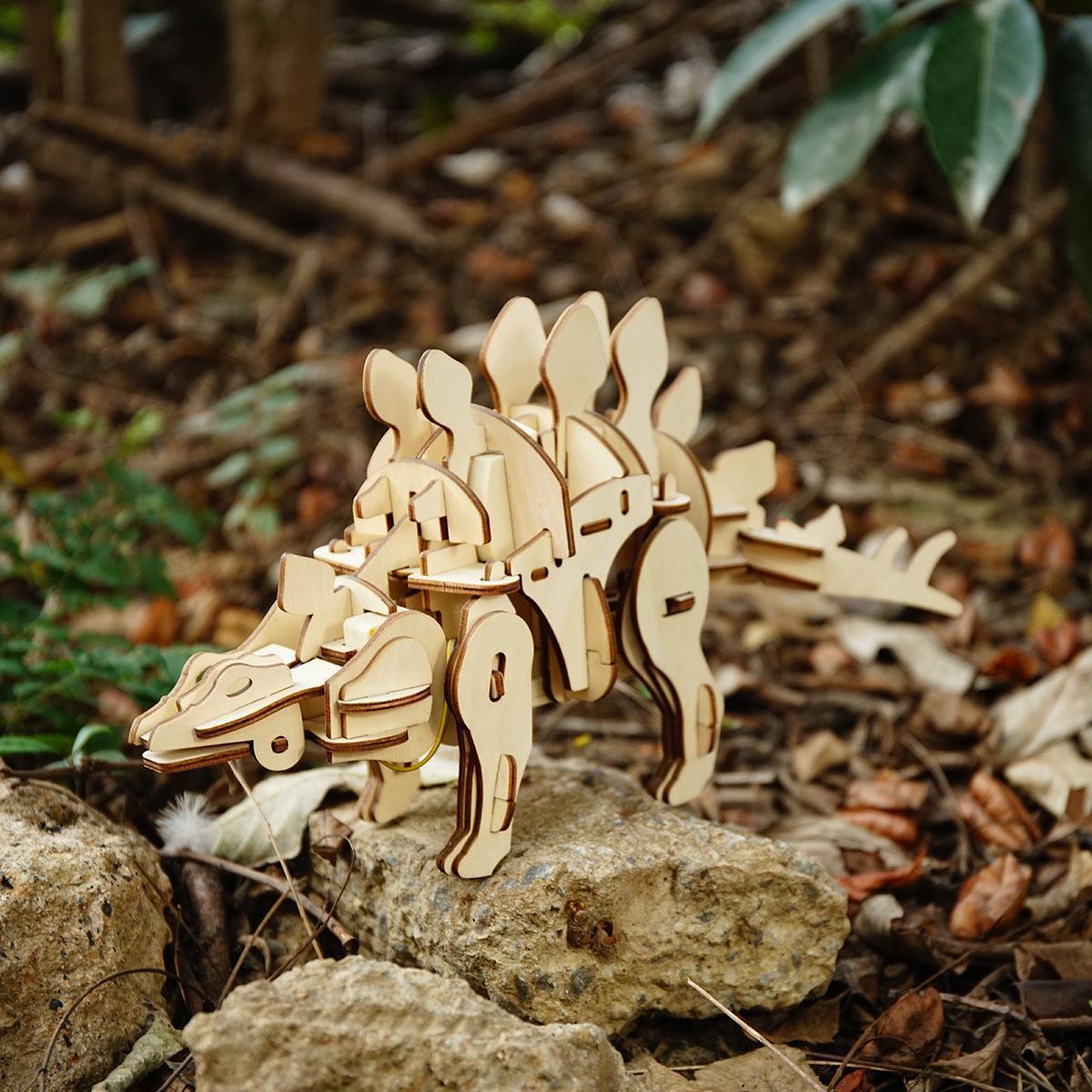 Desktrim™ | Jurassic Explorer - Remote Control Walking Stegosaurus