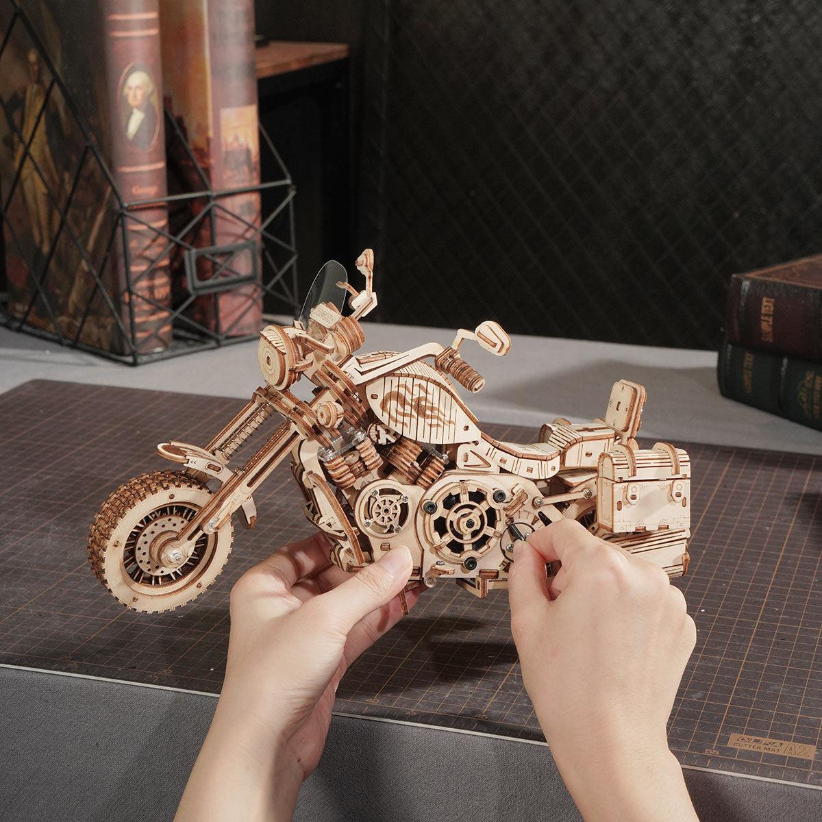 Desktrim™ | Wild West Cruiser 3D Wooden Motorcycle Puzzle