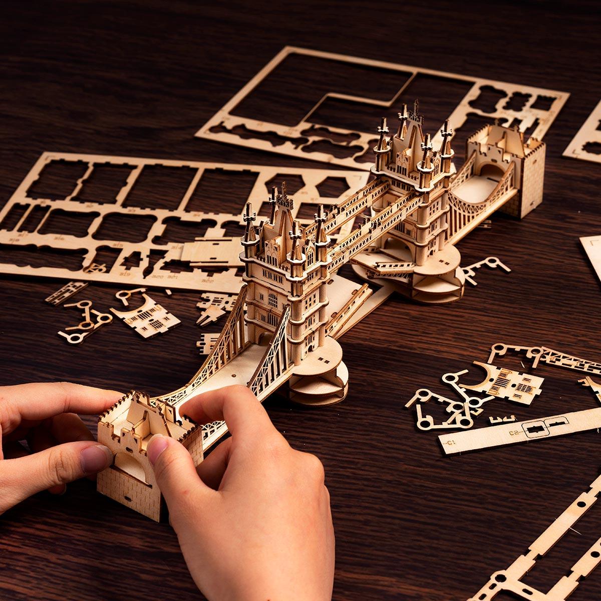 Desktrim™ | Illuminated Tower Bridge 3D Wooden Puzzle