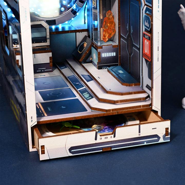 Desktrim™ | Diy Book Nook Shelf - Alien Hub Sci-Fi