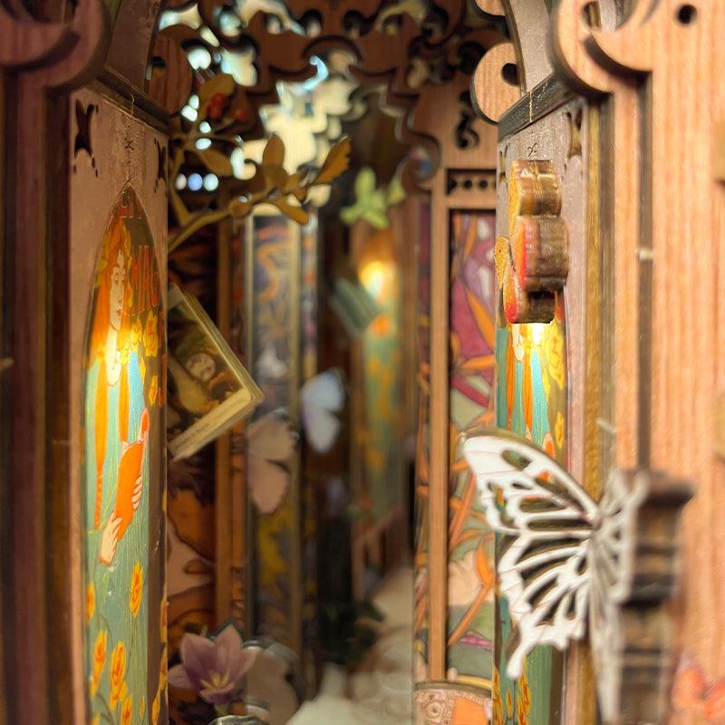 Desktrim™ | Diy Book Nook Shelf - Butterfly of the Unknow Lands