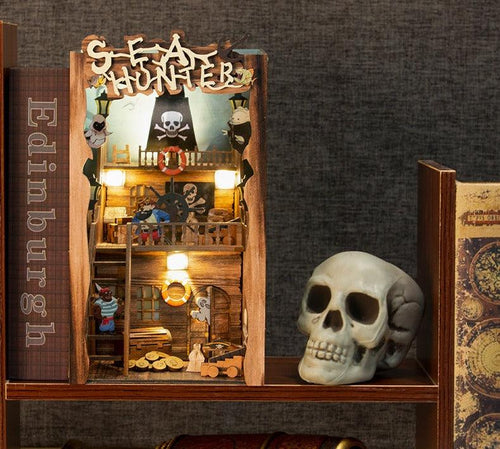 Desktrim™ | Diy Book Nook Shelf - Sea Hunter