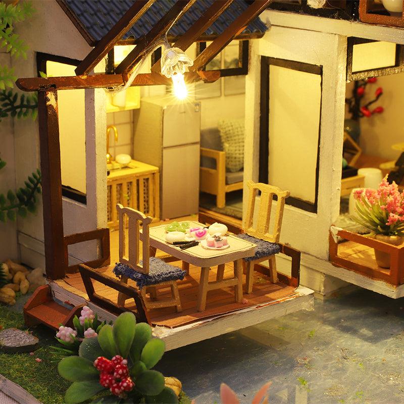 Desktrim™ | DIY Dollhouse Kit (Bamboo Courtyard )