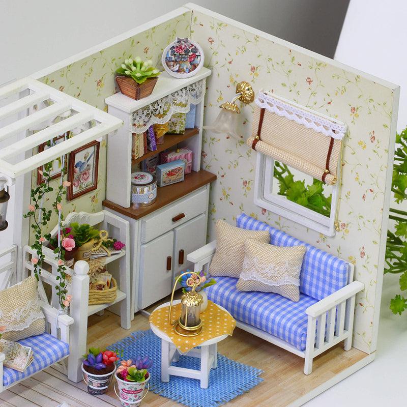Desktrim™ | DIY Dollhouse Kit (Kitten Diary)