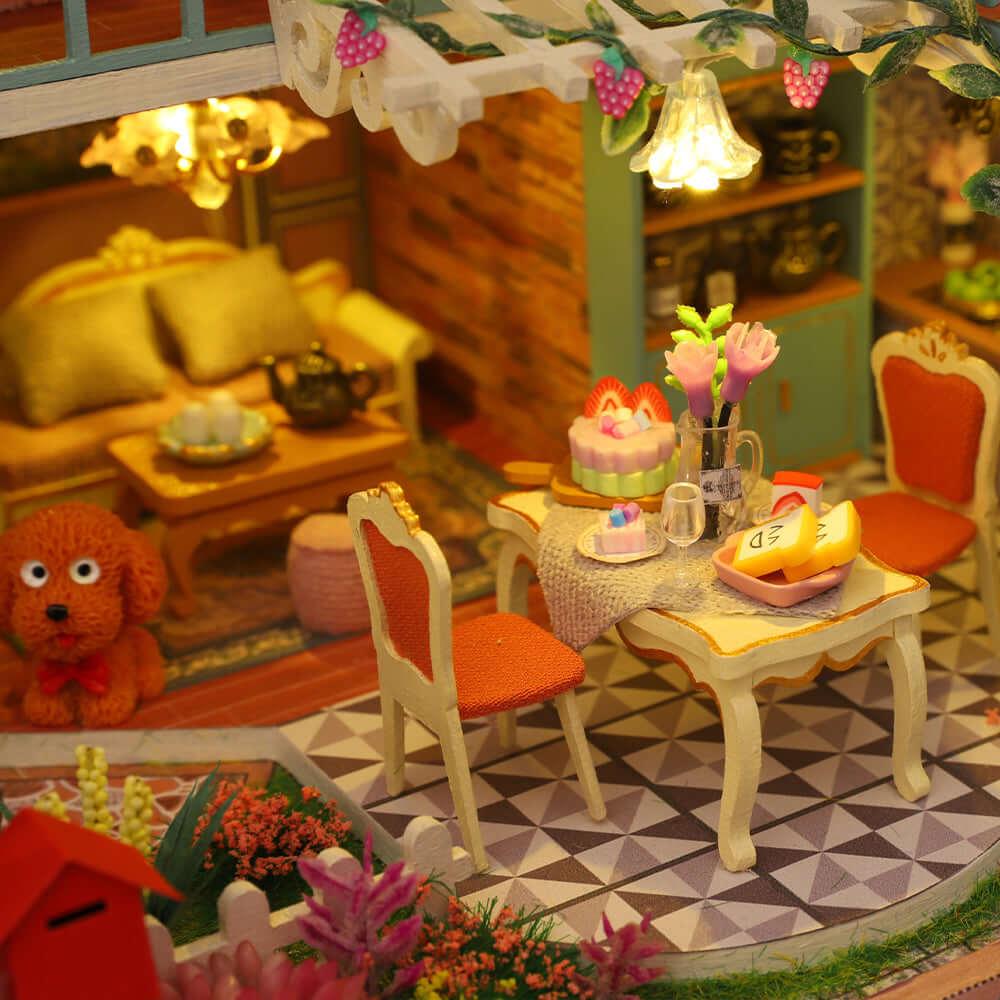 Desktrim™ | Tropical Jungle Resort Miniature DIY Kit